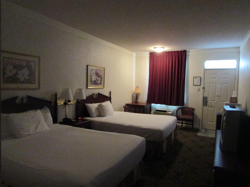 Plantation Oaks Hotel Millington Værelse billede
